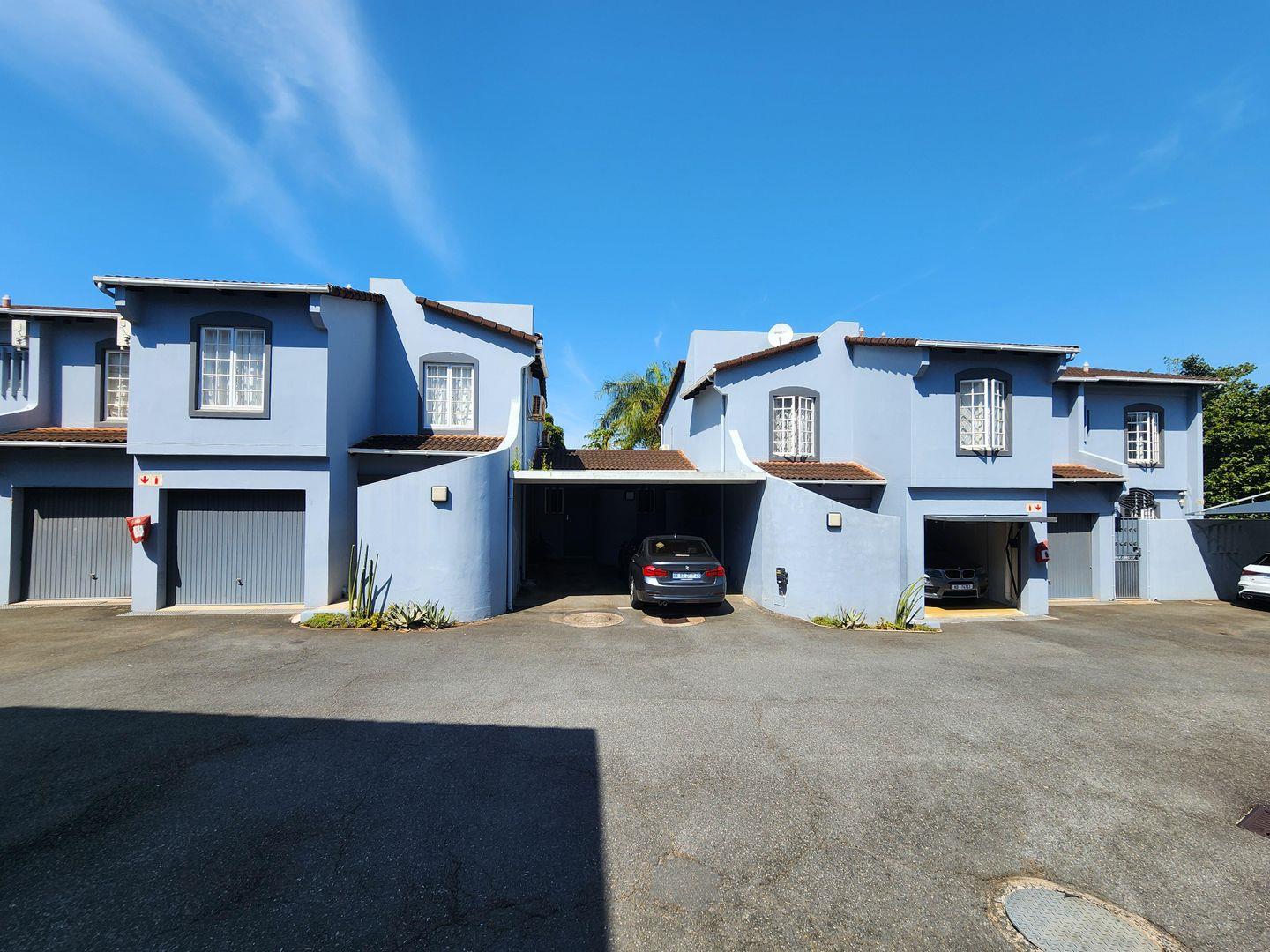 3 Bedroom Townhouse for sale in Musgrave P24114003284