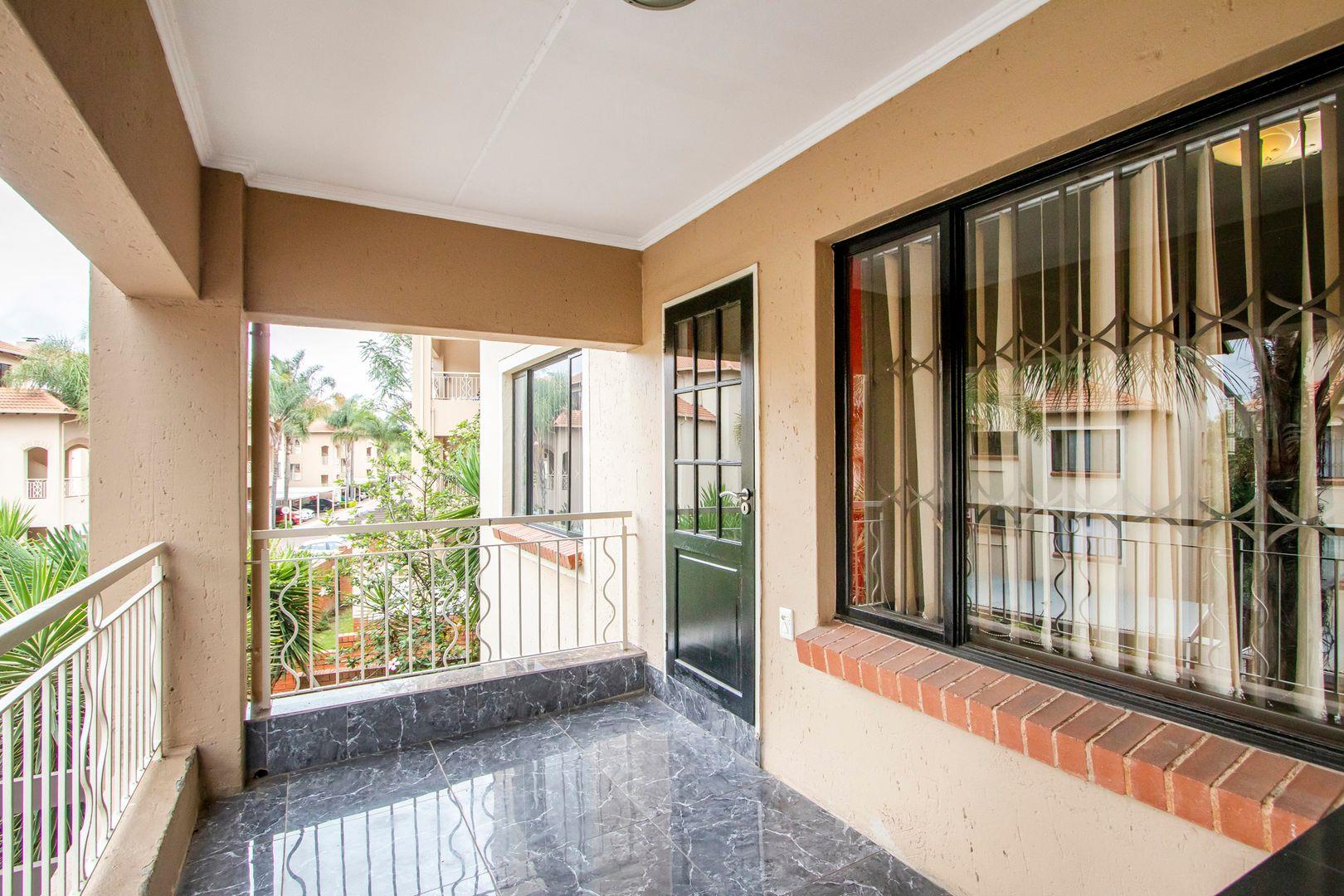 Sunninghill Property Apartments / flats for sale in Sunninghill