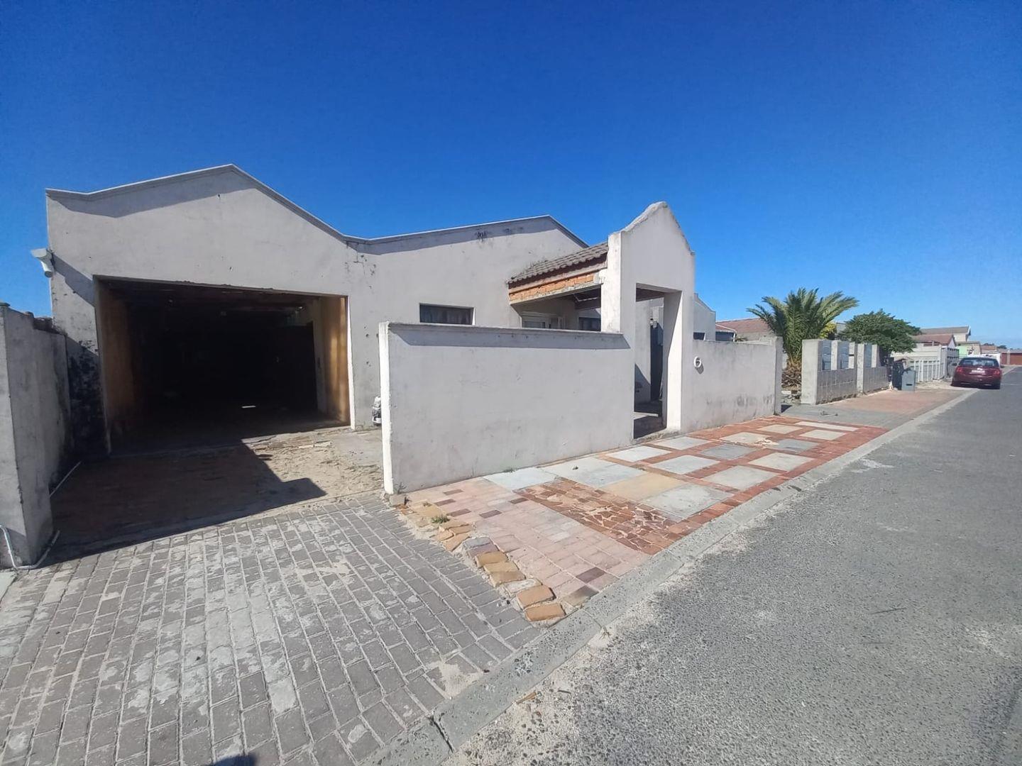 3 Bedroom House for sale in Rondevlei Park P24114257647