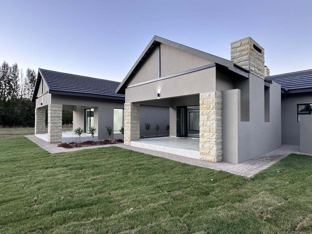 3 Bedroom House for sale in Magersfontein Memorial Golf Estate P24