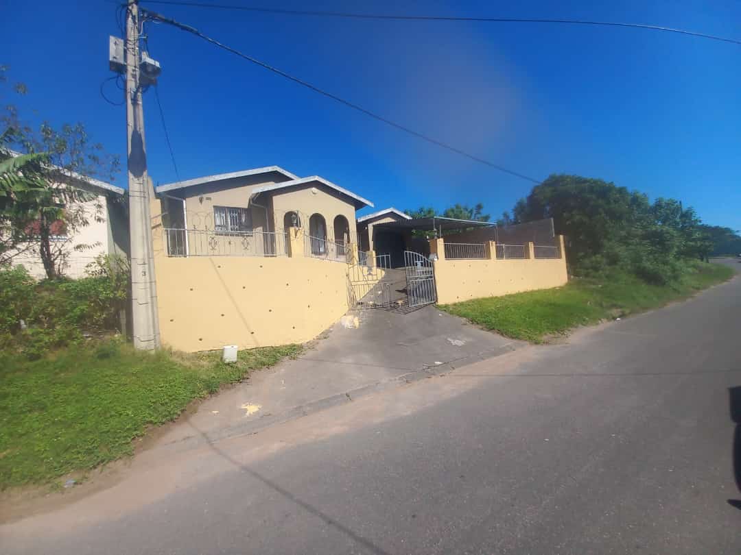 Welbedacht, Chatsworth Property Houses for sale in Welbedacht