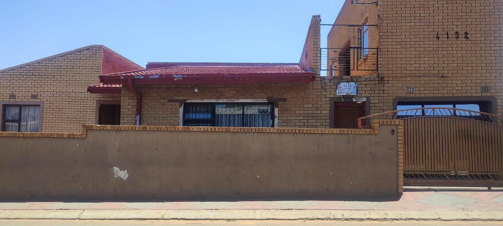 3 Bedroom House for sale in Meadowlands P24114258976