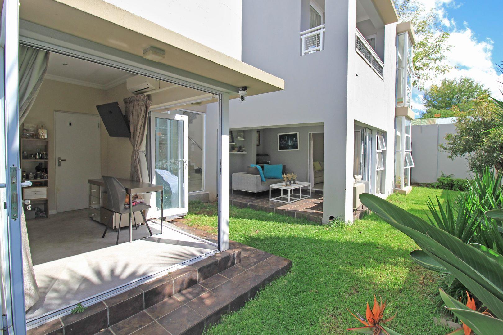 3 Bedroom House for sale in Fairmount 122a 3rd Avenue P24114259300