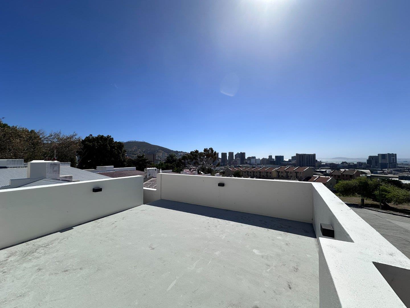 2 Bedroom House for sale in Zonnebloem 51 Kuyper Street P24114474743