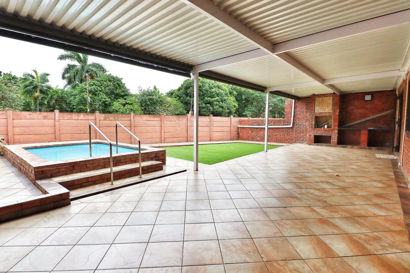 3 Bedroom Townhouse for sale in Mtubatuba P24114260693