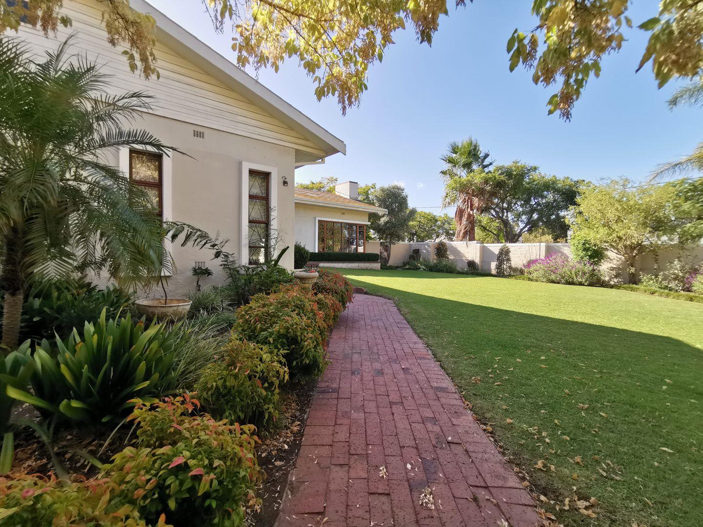 3 Bedroom House for sale in Langerug 18 Rabie Avenue P24114260729