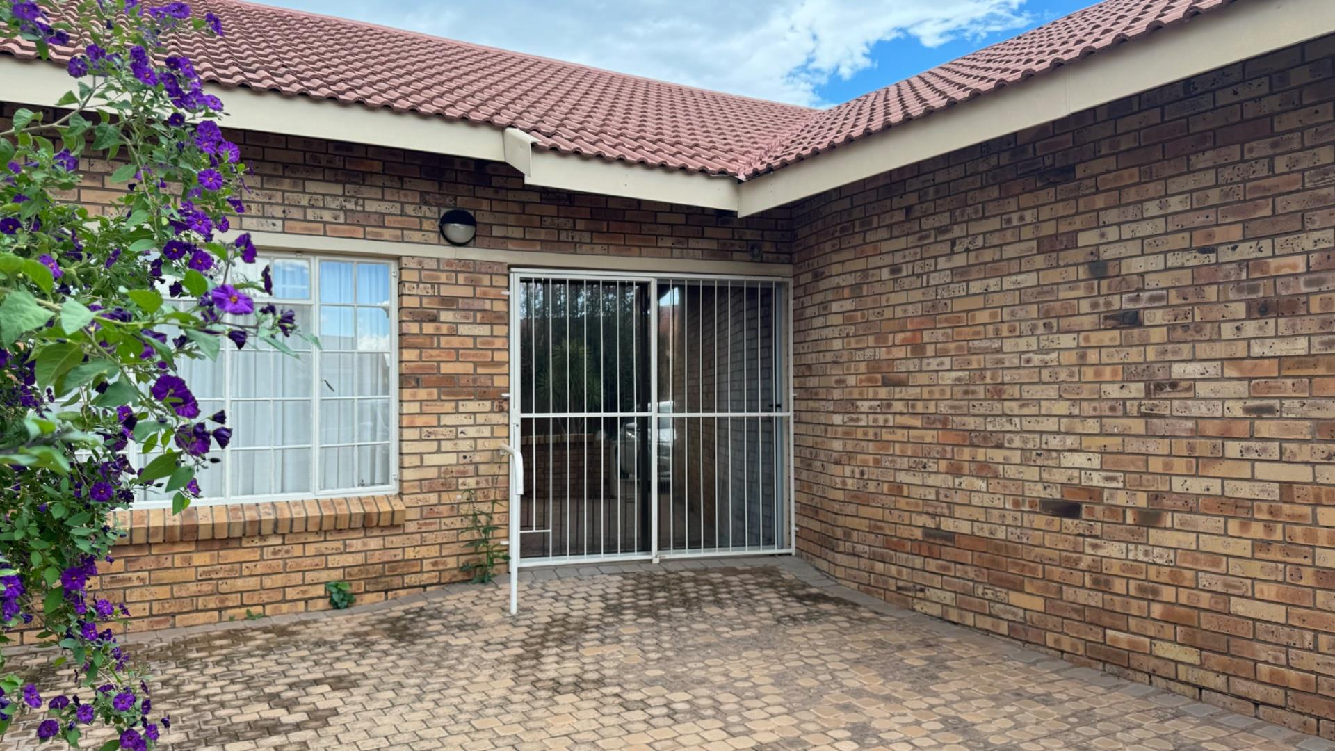 Minerva Gardens Property Property and houses for sale in Minerva