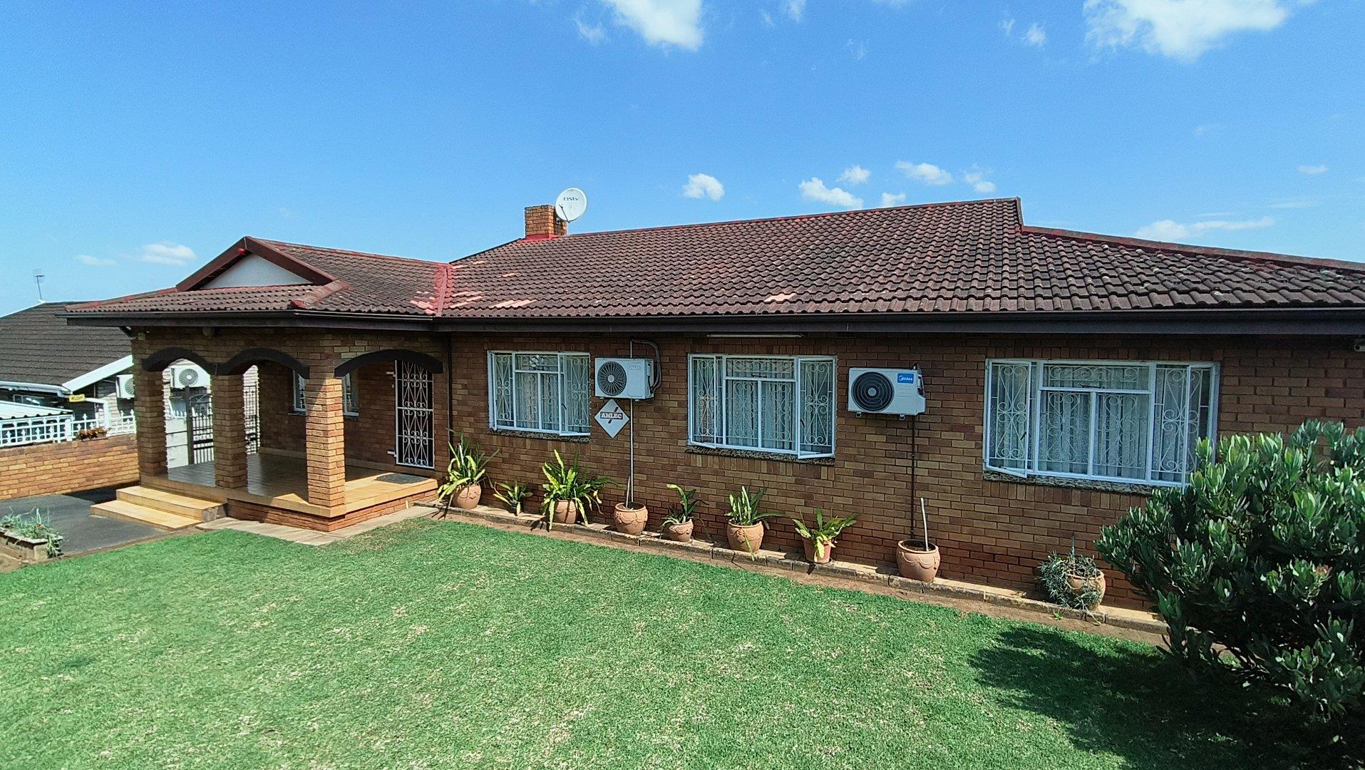 3 Bedroom House for sale in Orient Heights P24114262151