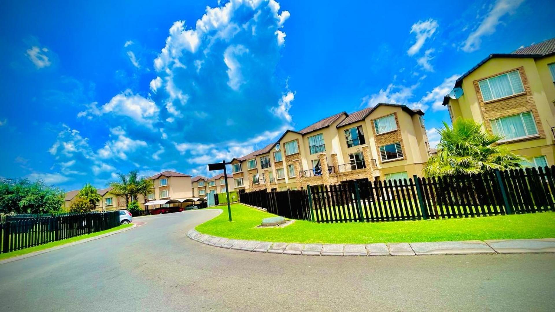 2 Bedroom Apartment / flat for sale in Reyno Ridge P24114263888