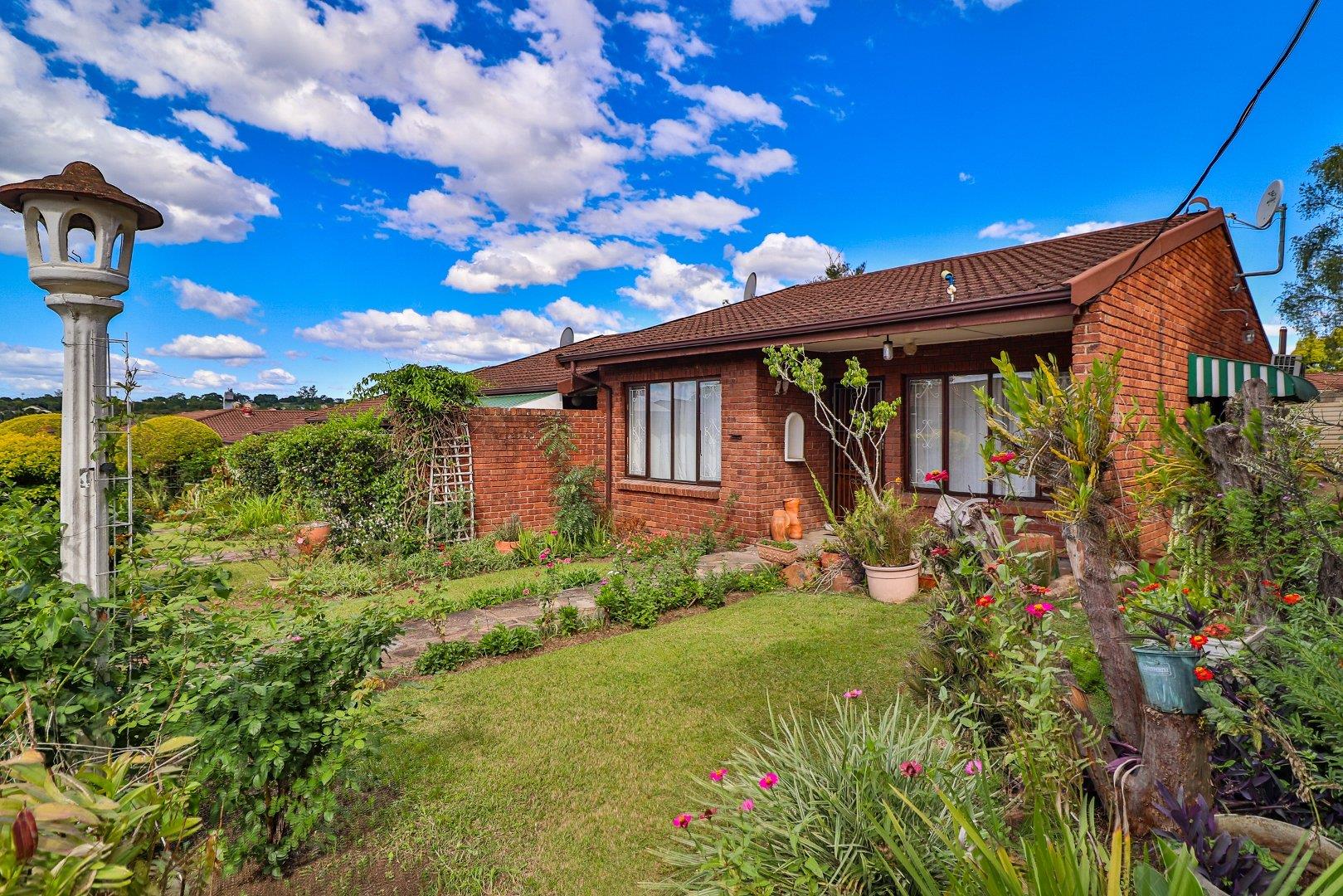 2 Bedroom Townhouse for sale in Bisley 58 Azalea Gardens, 391