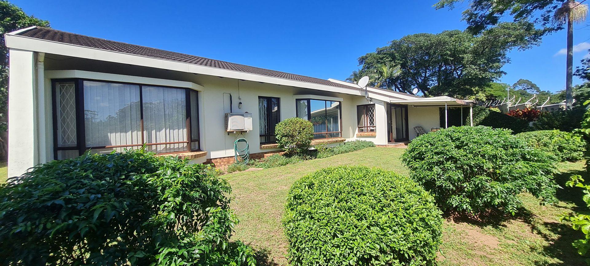 2 Bedroom Townhouse for sale in Uvongo 20 Ss Beverley Woods, 20 Null