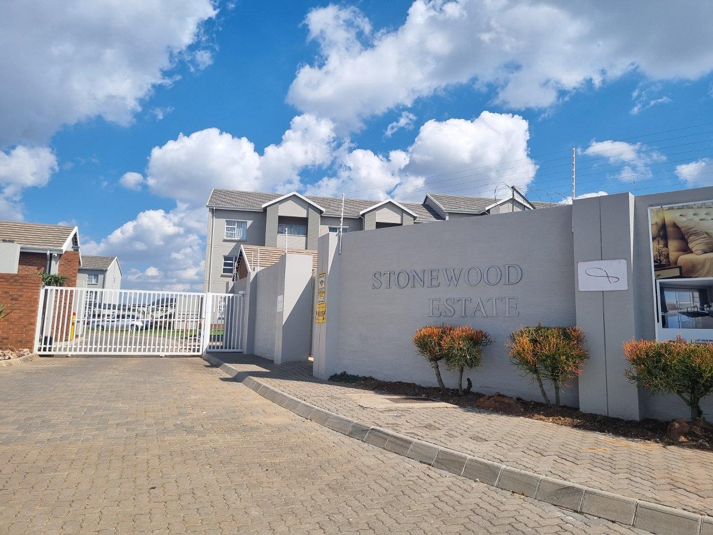 2 Bedroom Apartment / flat for sale in Blue Hills Stonewood Estate