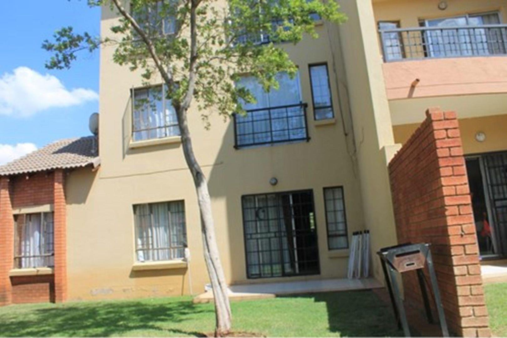 3 Bedroom Apartment / flat for sale in Sagewood P24114268476