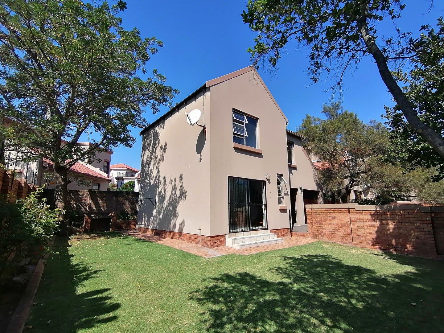 Sundowner Property Townhouses to rent in Sundowner