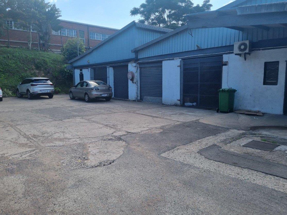 Industrial property to rent in Central P24114271129