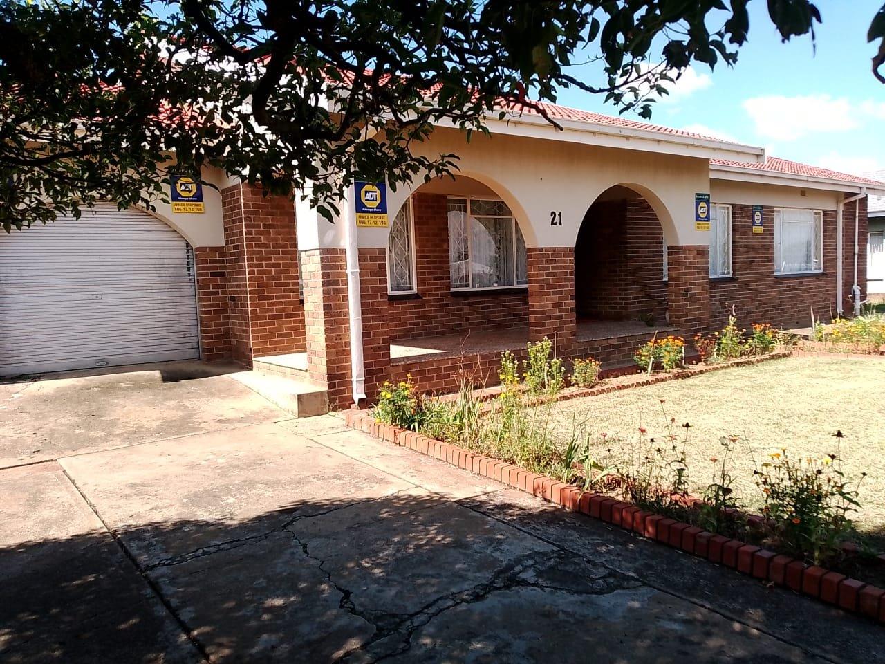 3 Bedroom House for sale in Glencoe P24114272175