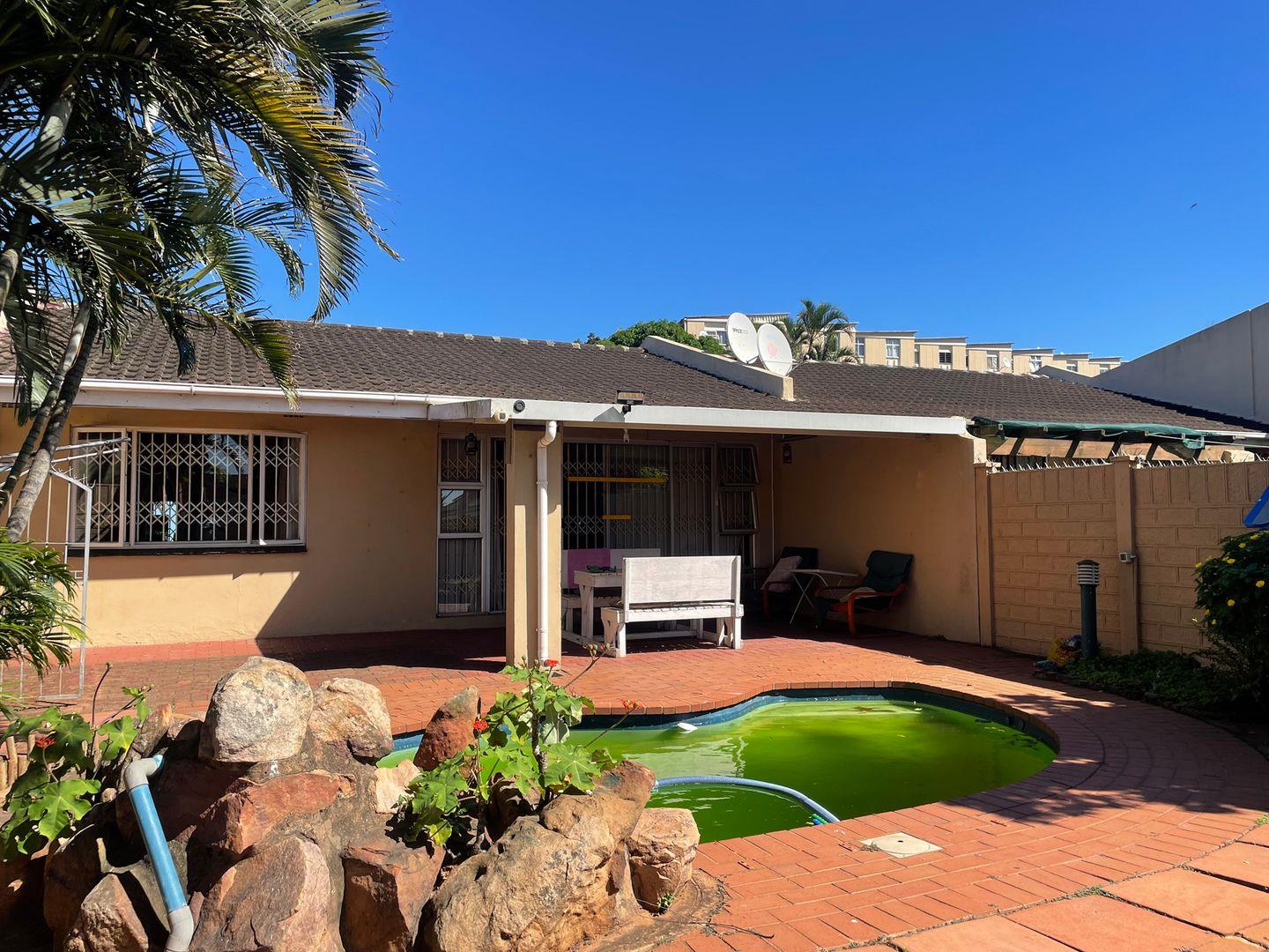 Montclair, Durban Property Townhouses for sale in Montclair, Durban