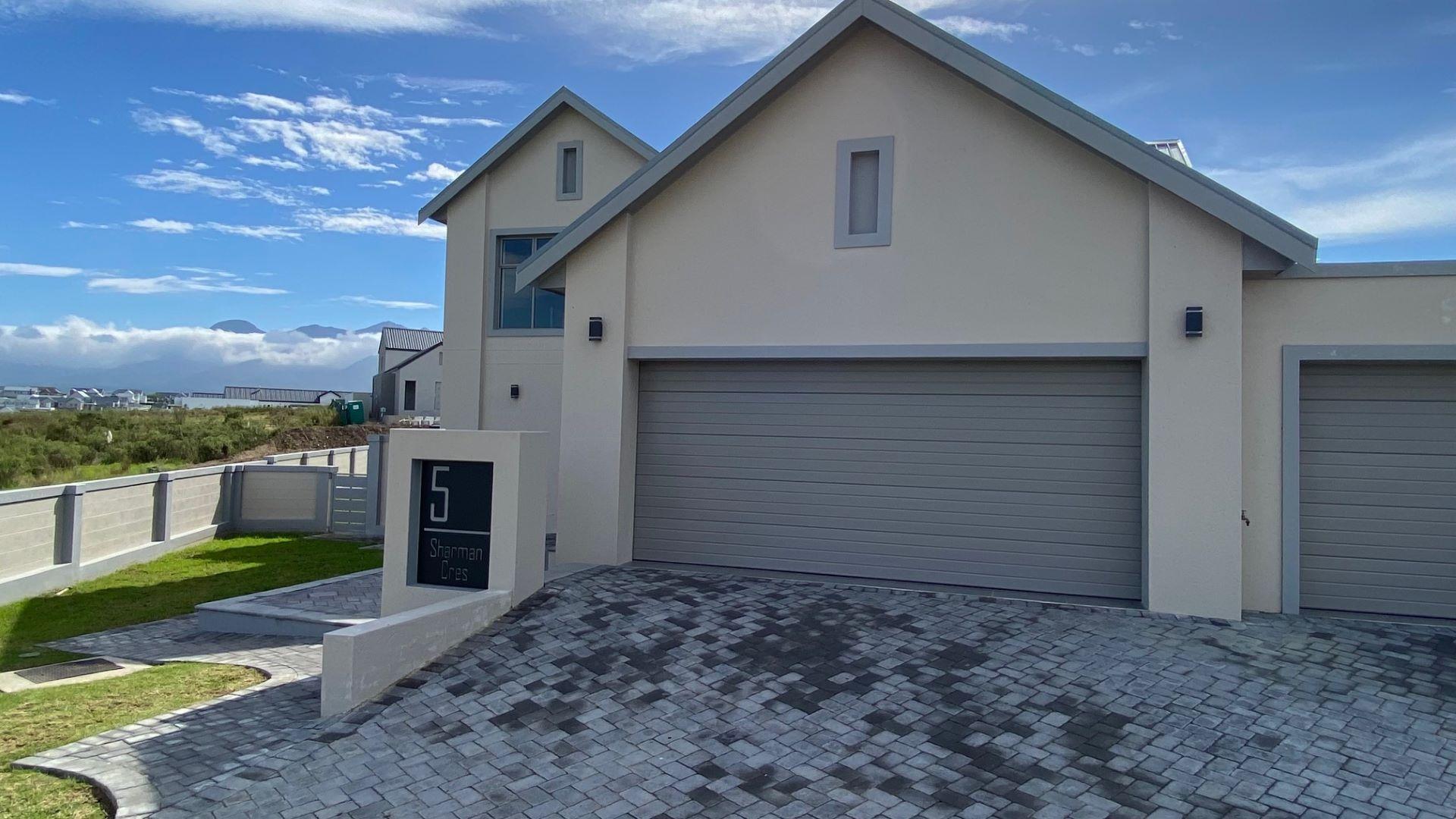 4 Bedroom House for sale in Kingswood Golf Estate 5 Sharman Crescent