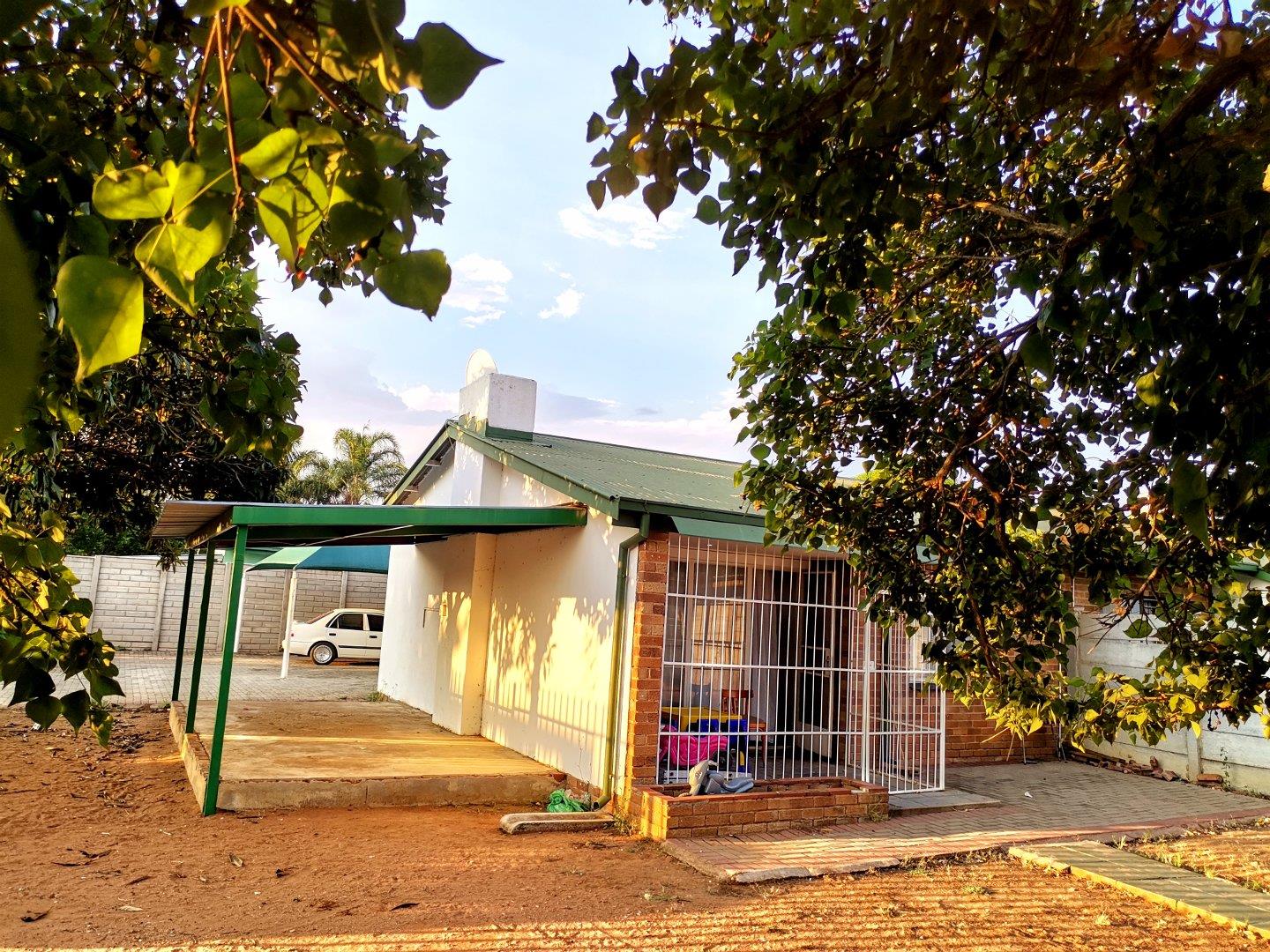 1 Bedroom House for sale in Annadale P24114275523