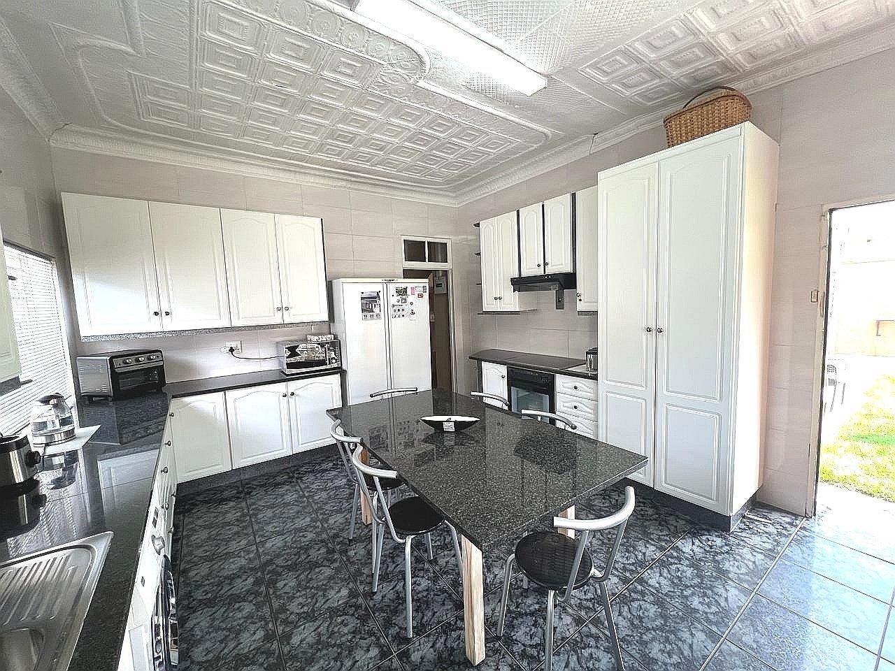 3 Bedroom House for sale in Mayfair West 1 St Jeffreys Avenue P24