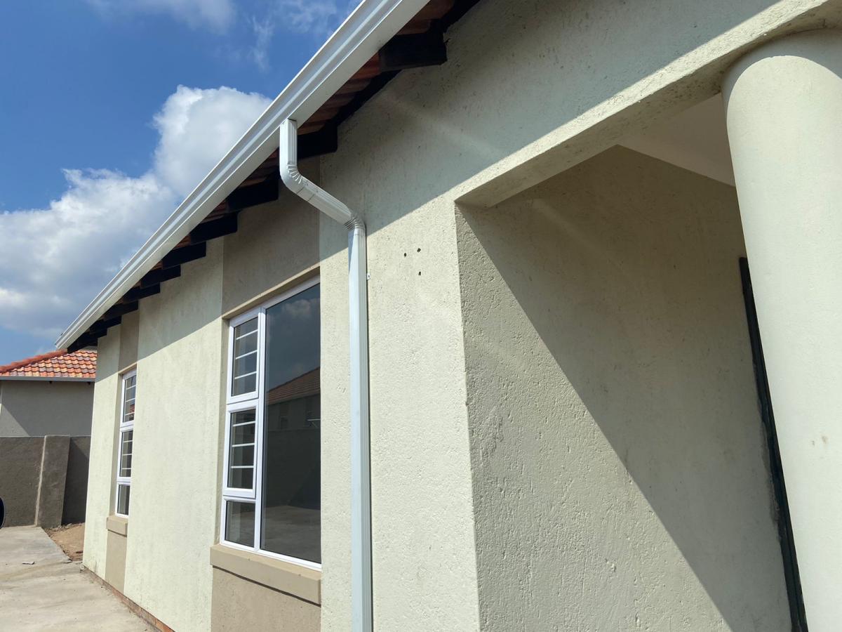 2 Bedroom House to rent in Southern Gateway P24114276153