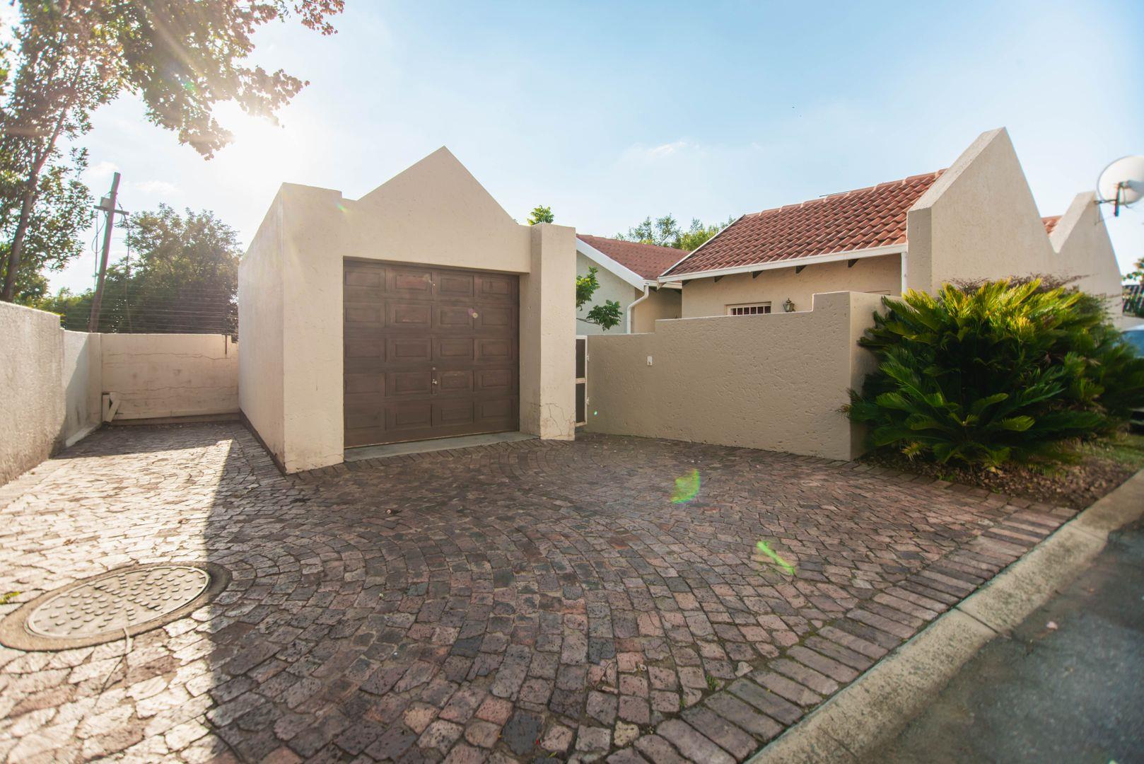 Dowerglen Property Property and houses for sale in Dowerglen