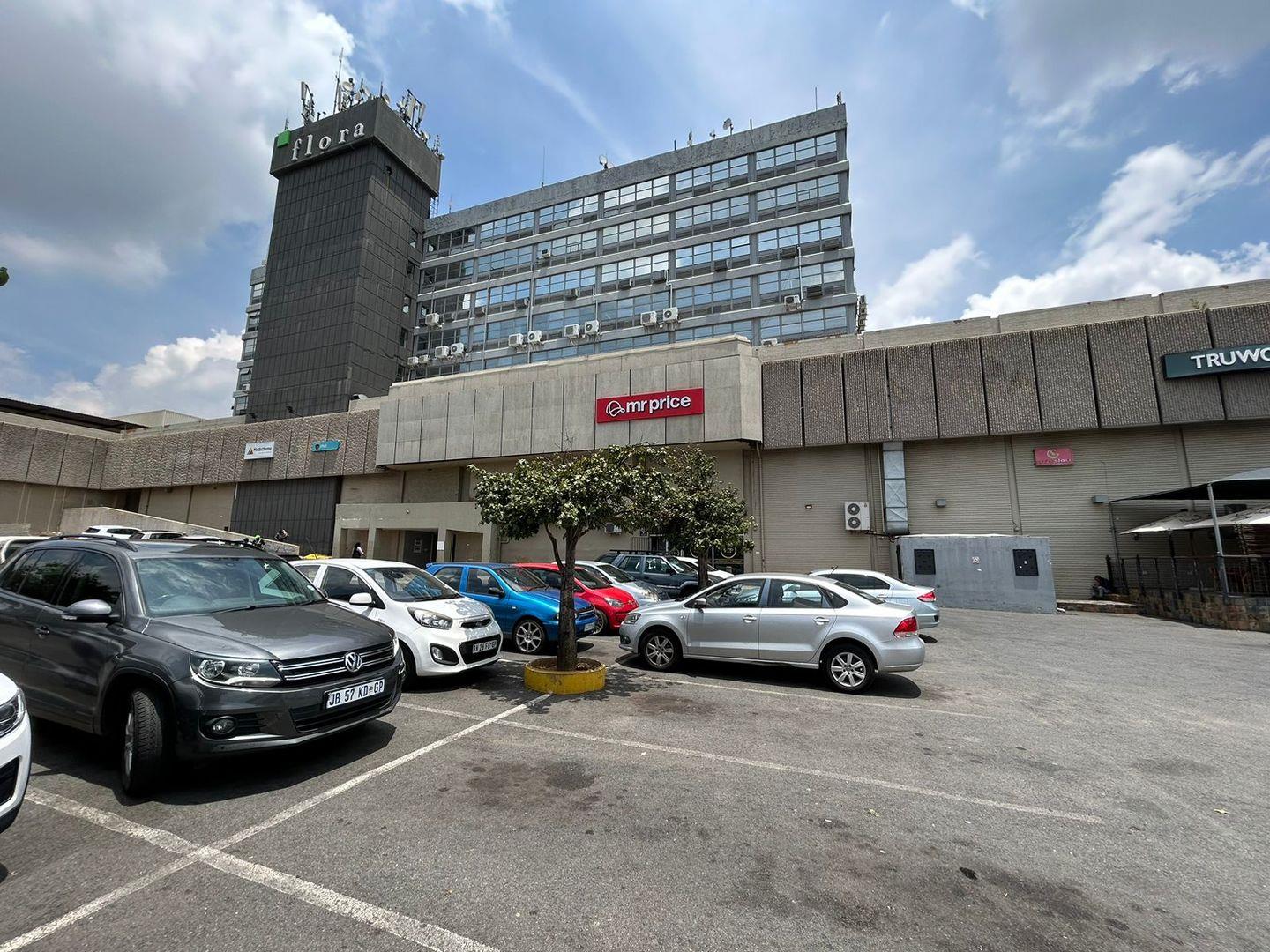 Commercial property to rent in Florida North 19 Flora Shopping Centre