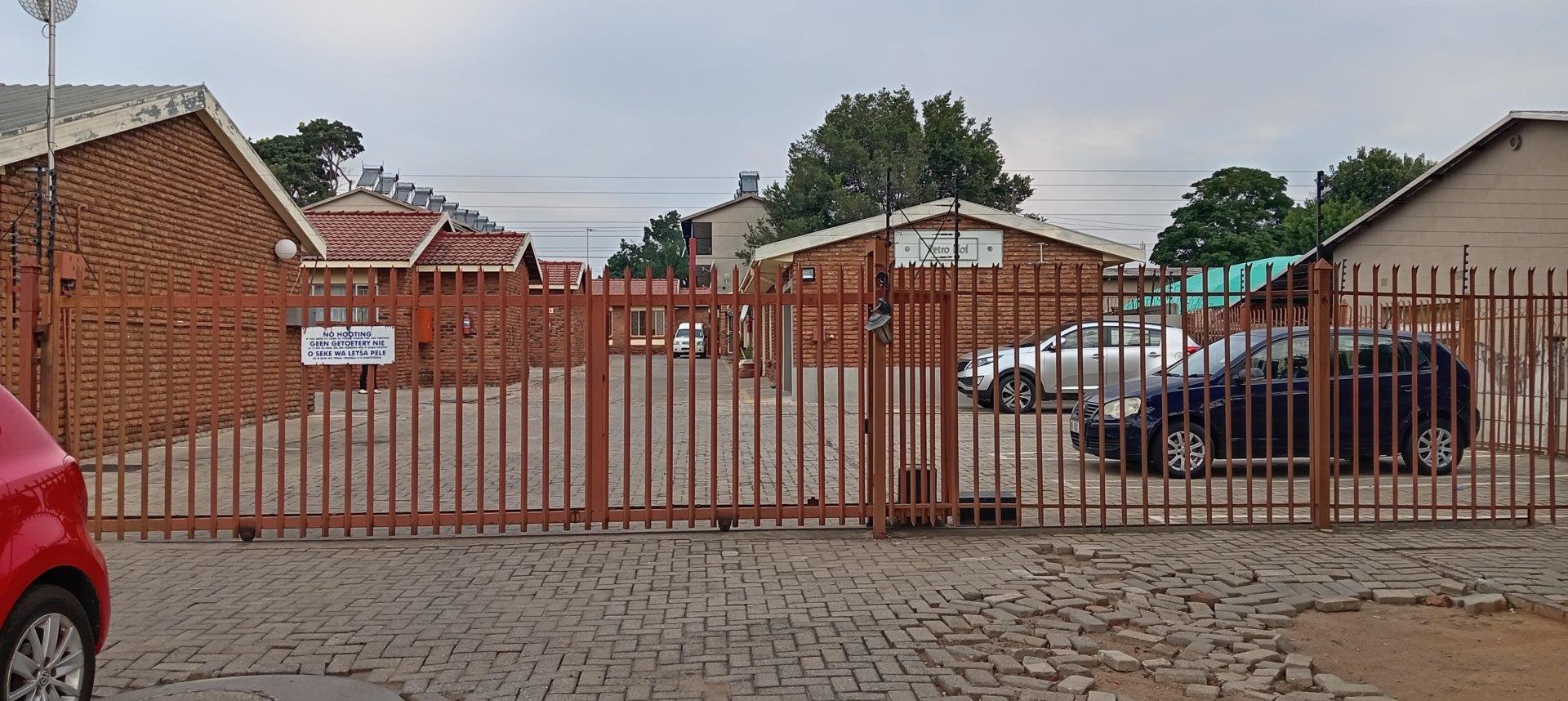 3 Bedroom House for sale in Annadale P24114279642