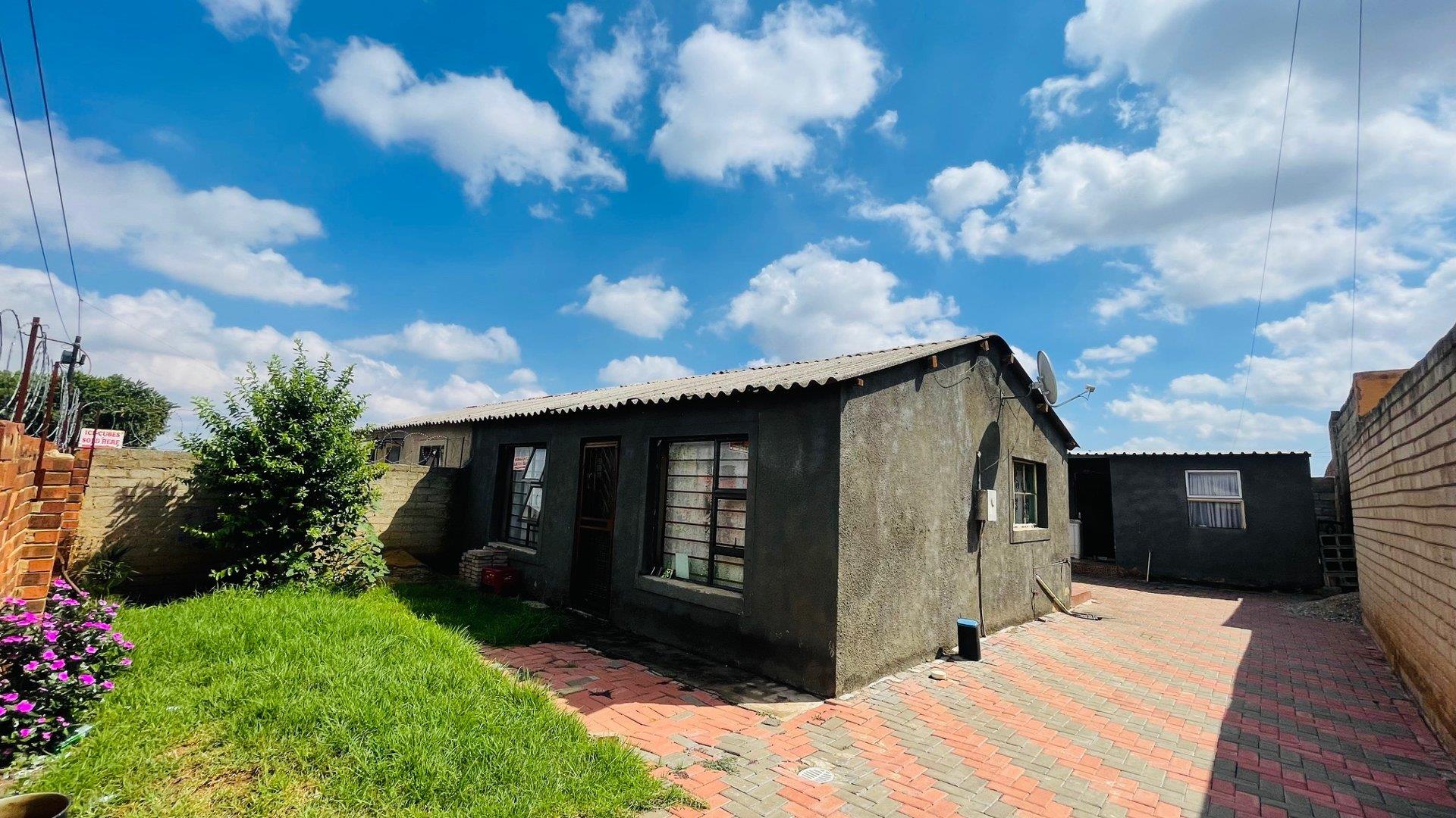 House for sale in Zola P24114279944