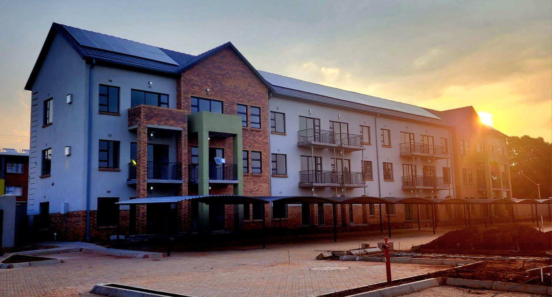 2 Bedroom Apartment / flat for sale in Montana 216 La Esquina, 123