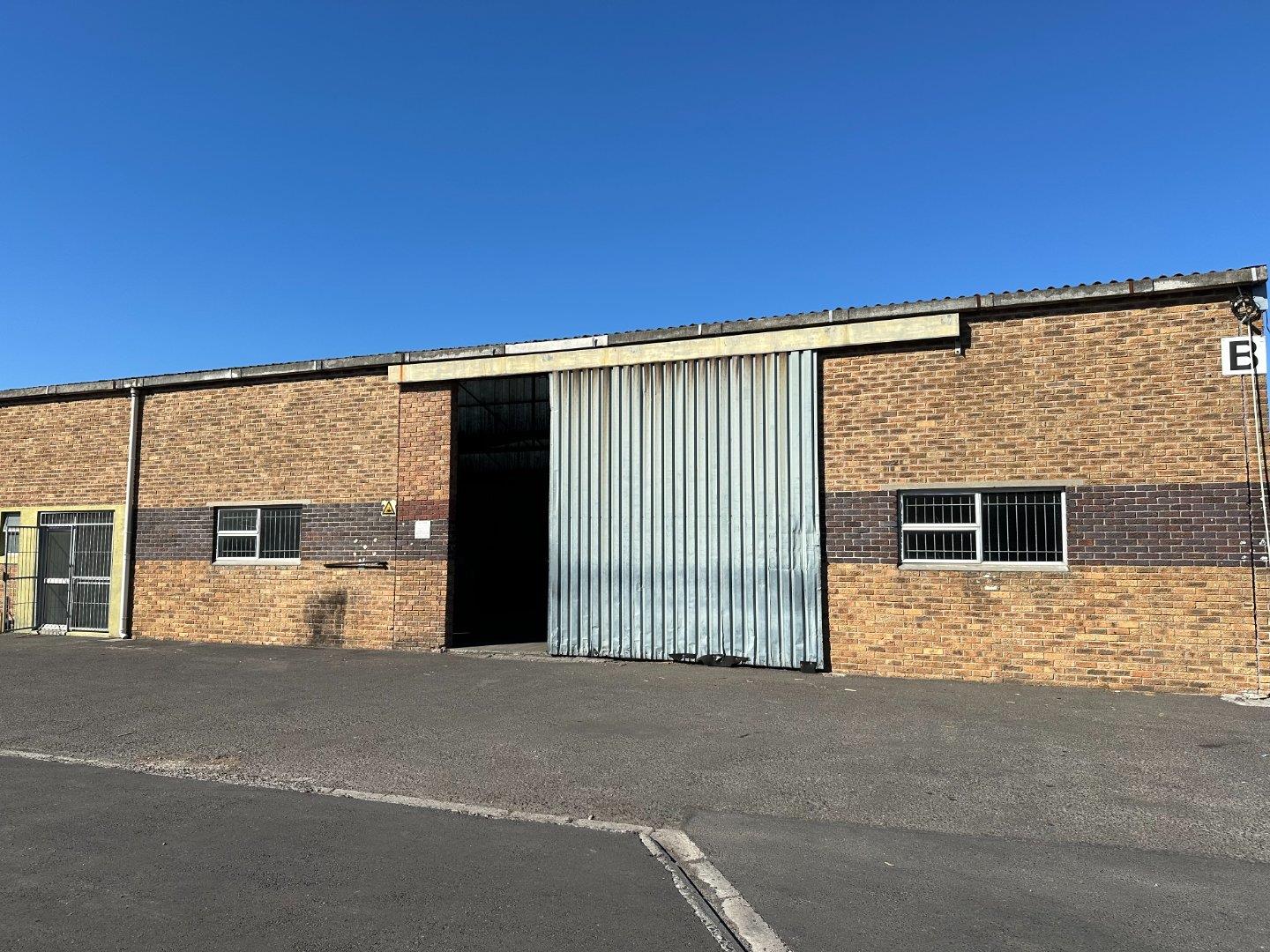 Industrial property to rent in Airport Industria 94 Palotti Road