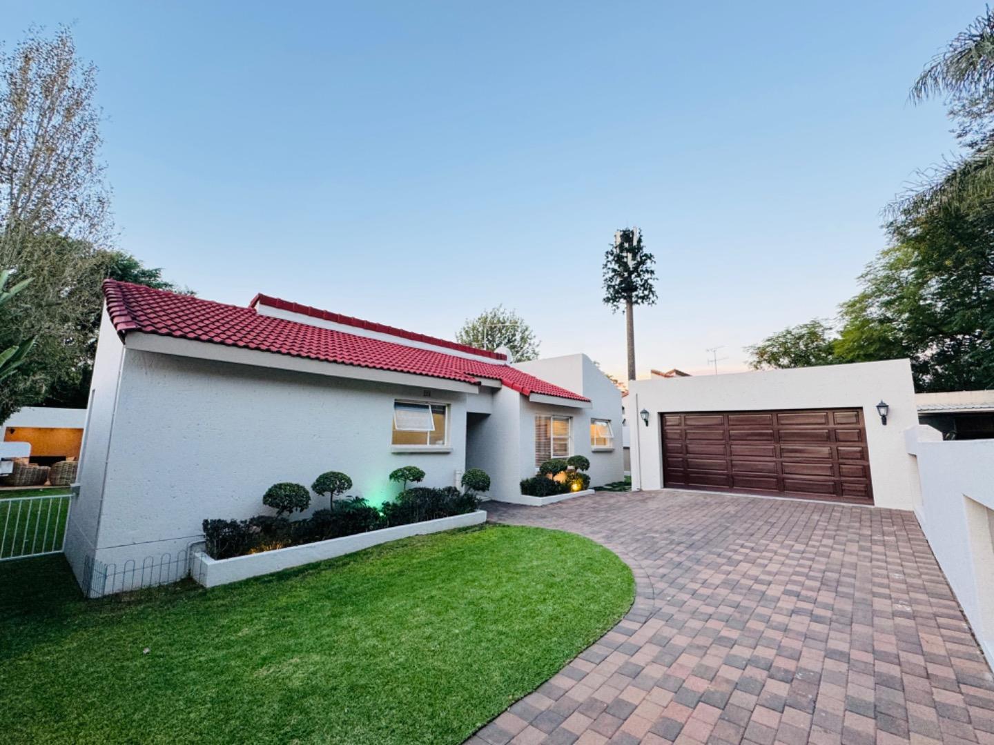 3 Bedroom House for sale in Sunninghill Tana Road P24114282110