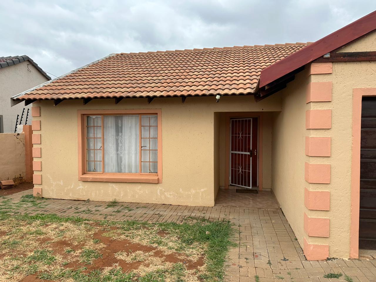 3 Bedroom House for sale in Northam P24114282142