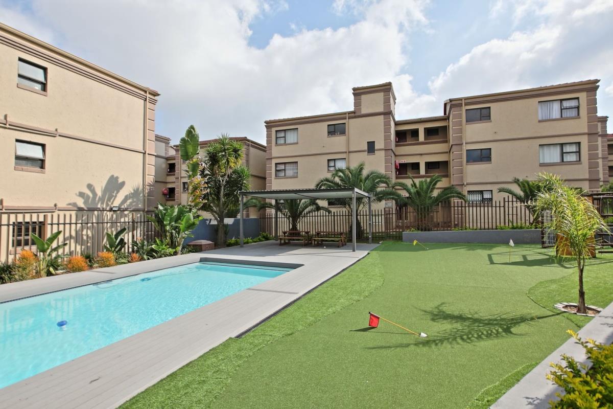 2 Bedroom Apartment / flat for sale in Sunninghill P24114282897