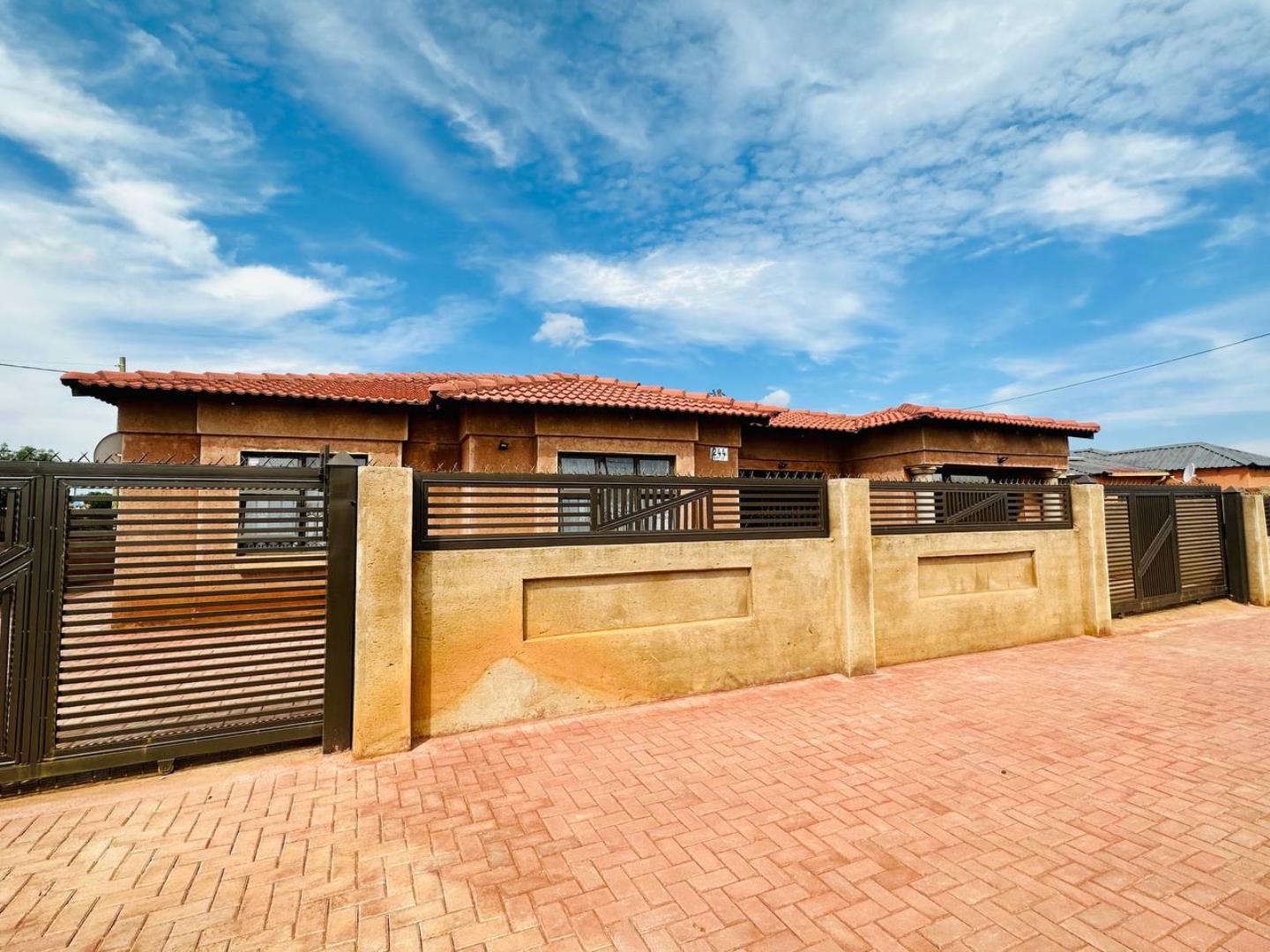 Garankuwa Unit 25 Property Property and houses for sale in Ga
