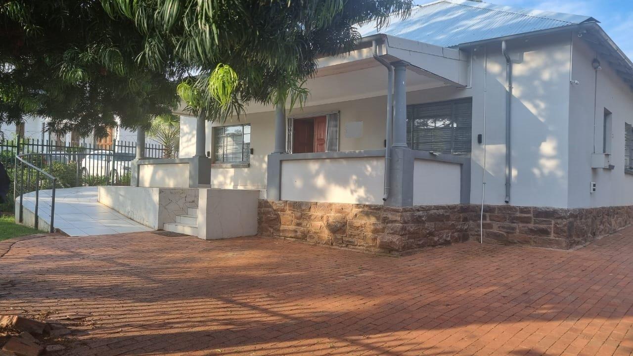 Commercial property for sale in Eastwood Government Avenue P24