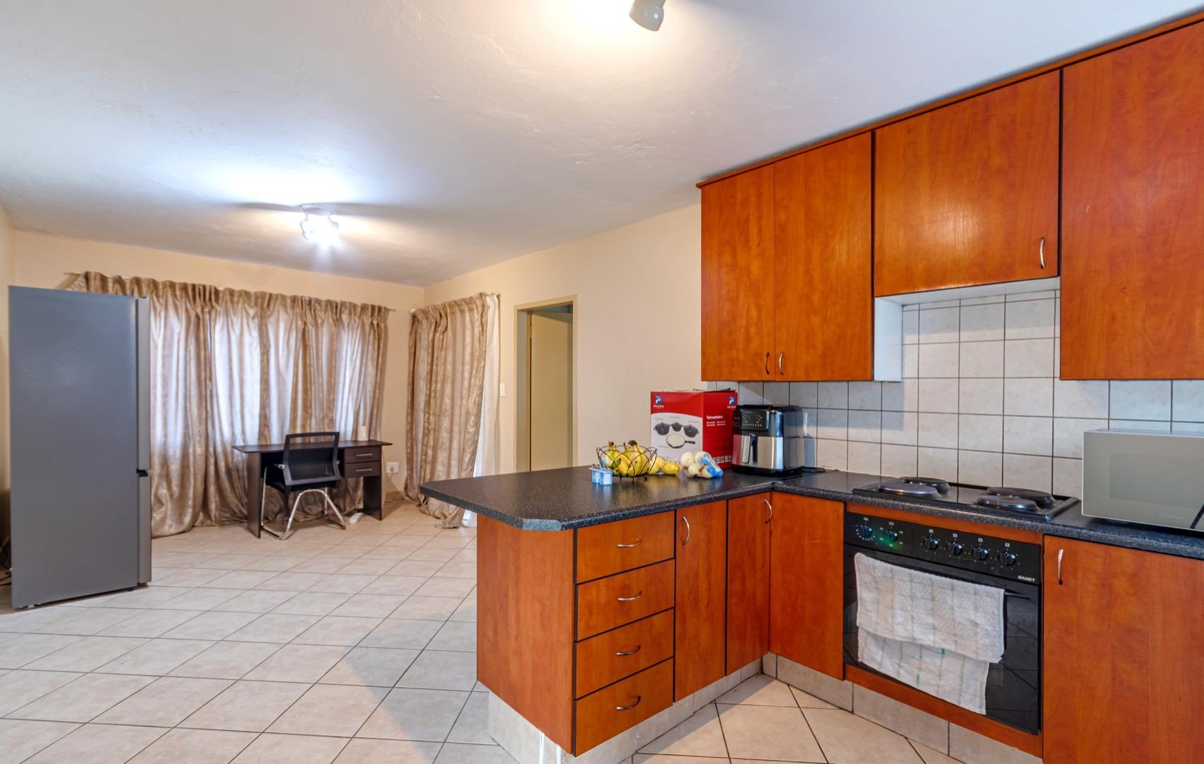 1 Bedroom Apartment / flat for sale in Vorna Valley Ss Bel Aire, 70