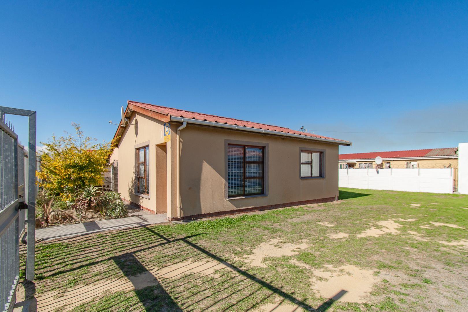 Property and houses for sale in Macassar Macassar Property