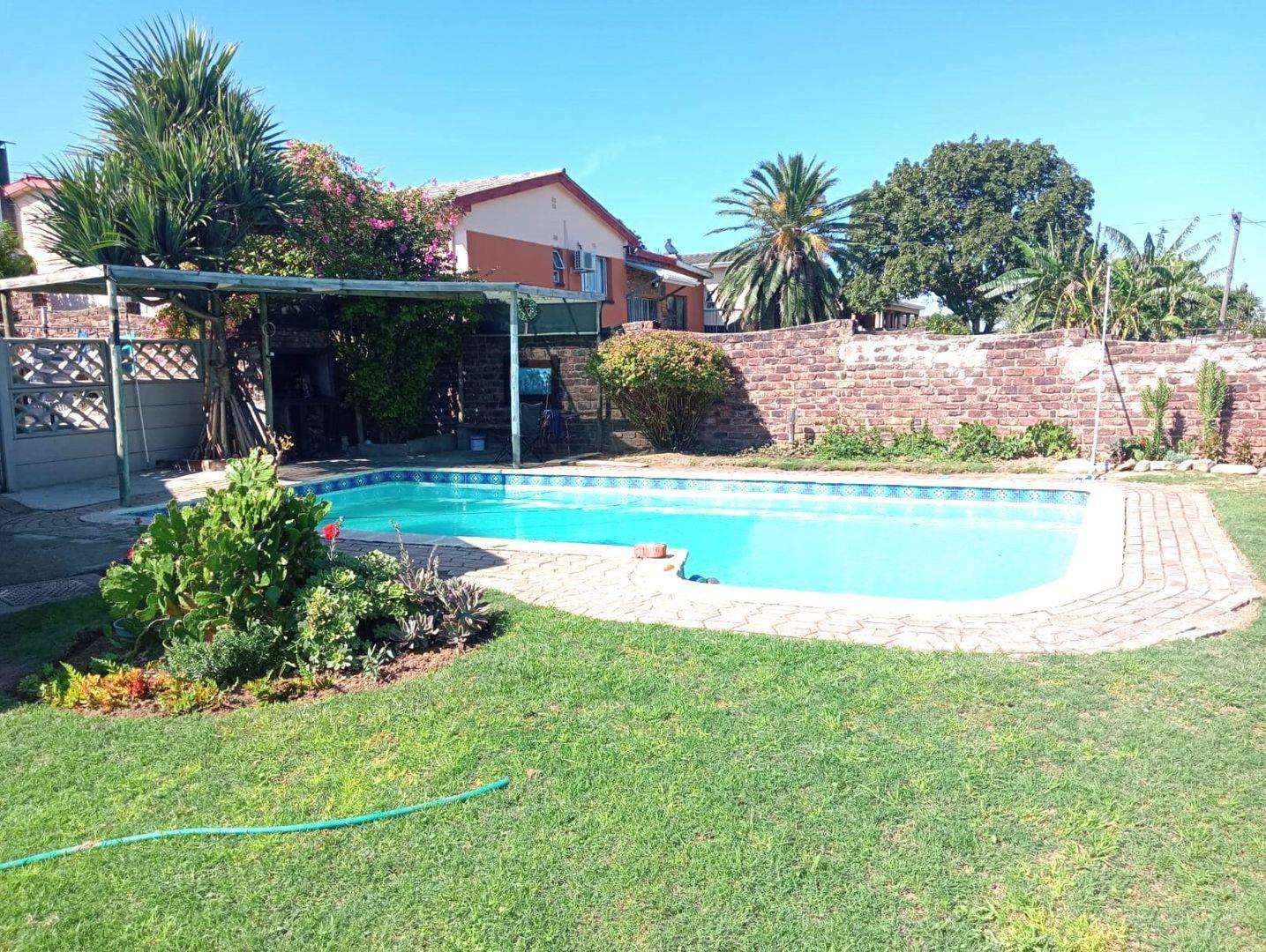 4 Bedroom House for sale in Van Riebeeck Hoogte 3 Street