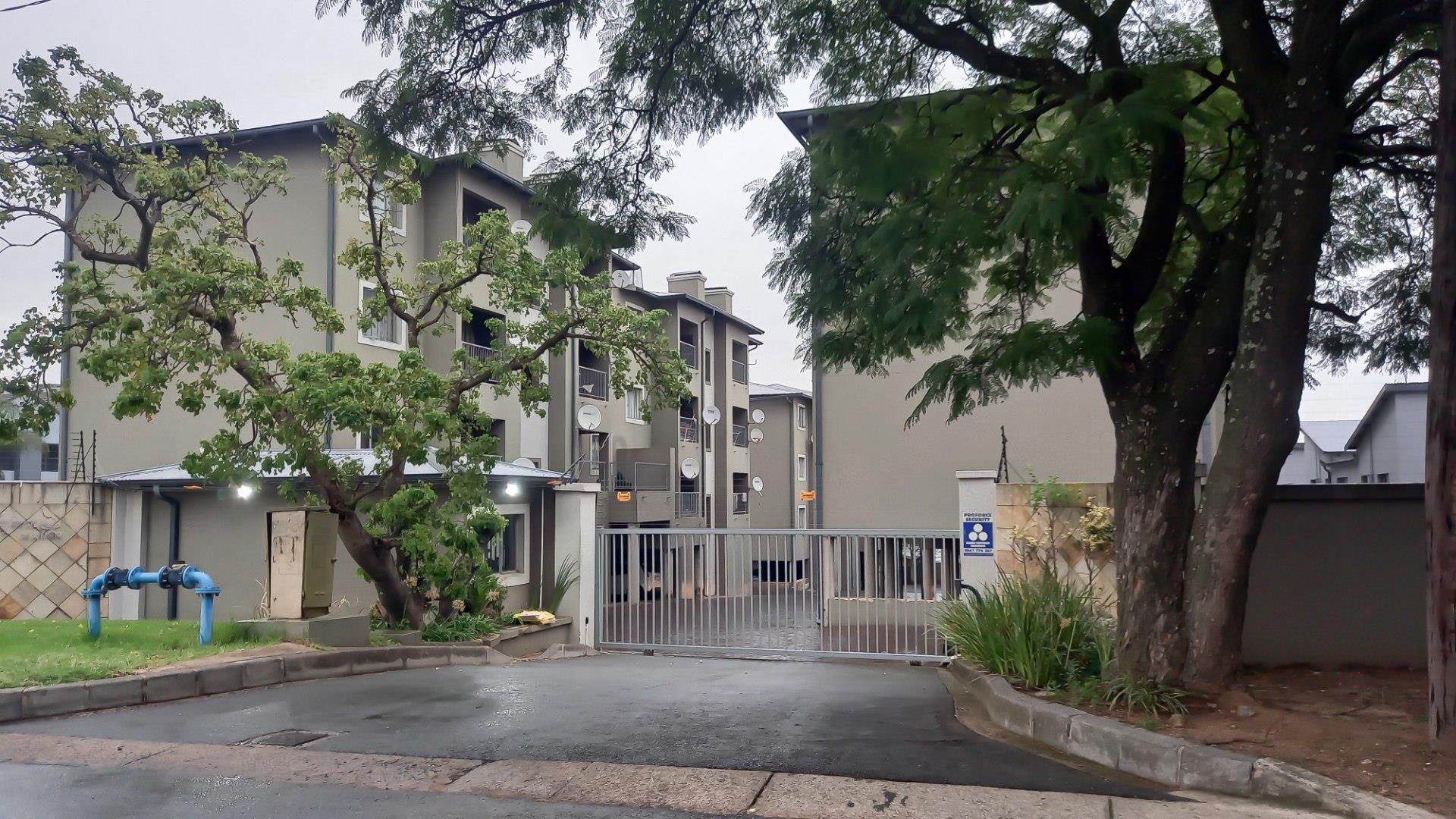 2 Bedroom Apartment / flat for sale in Ferndale 5 Ss Dalefern Manor