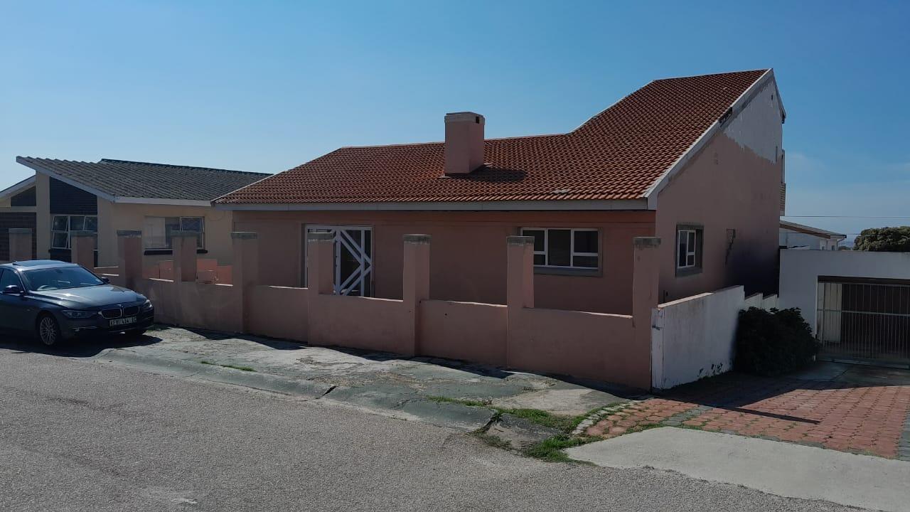 Parkside, Port Elizabeth Property Property and houses for sale in