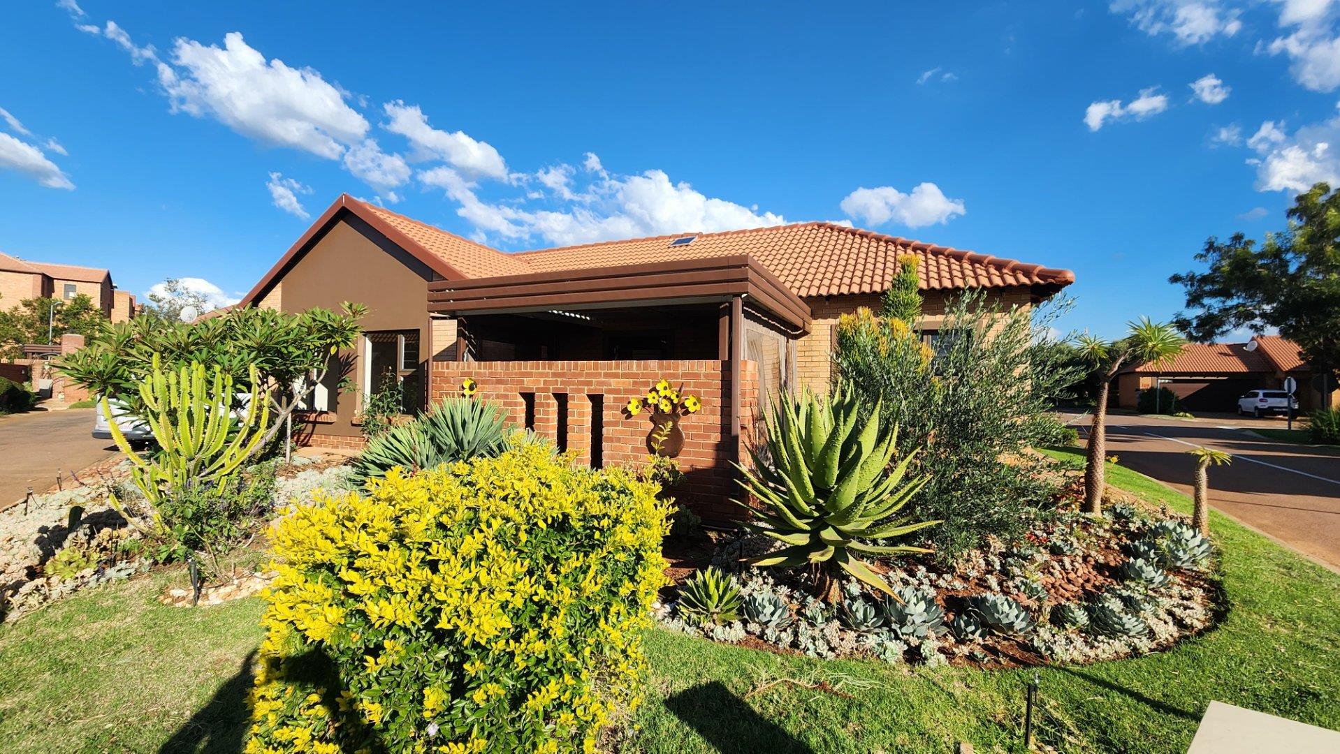 3 Bedroom House for sale in Montana Tuine 1681 Eremomela Avenue , 95