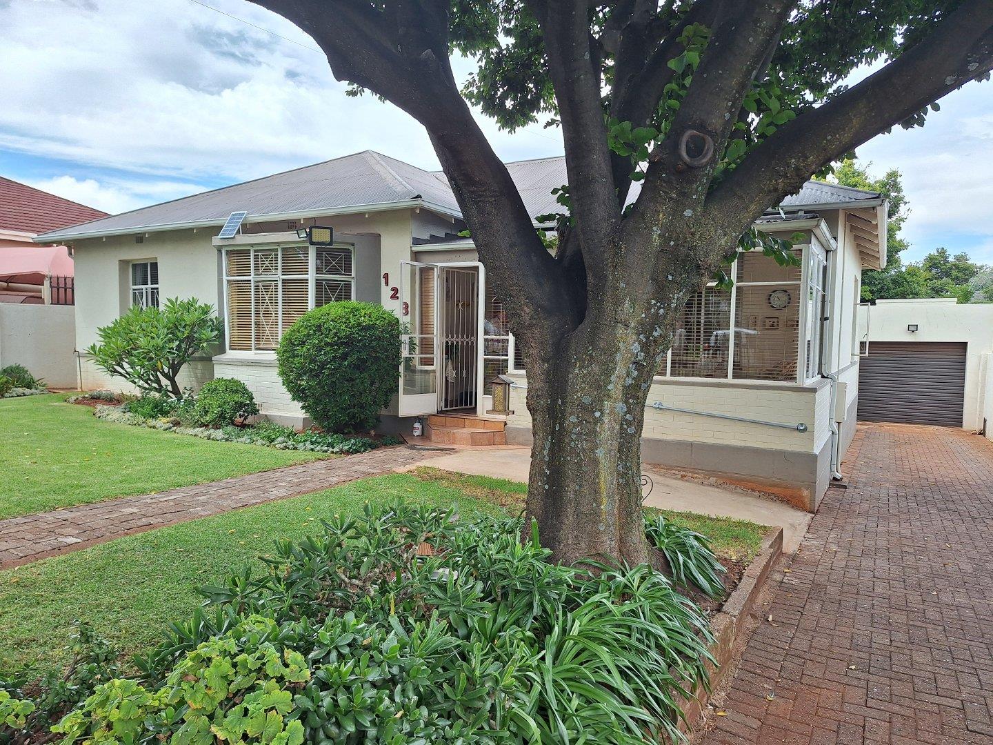 Krugersdorp North Property Houses for sale in Krugersdorp North