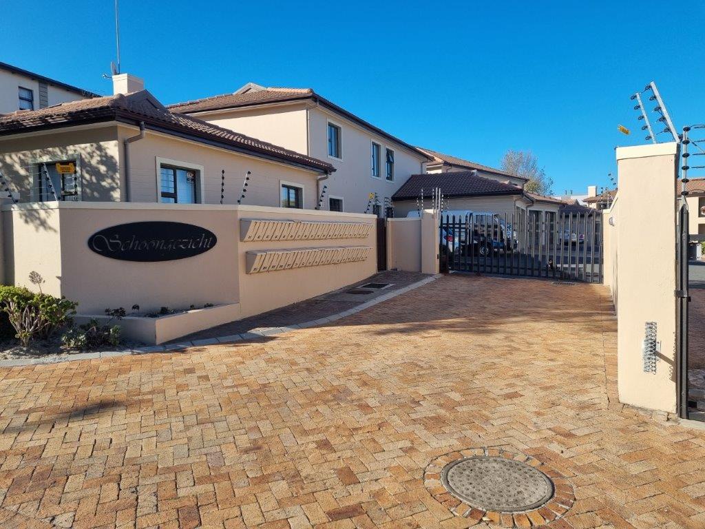 2 Bedroom Apartment / flat for sale in Burgundy Estate C1