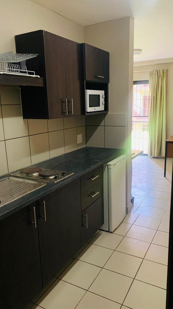 1 Bedroom Apartment / flat to rent in Ruimsig 144 Peter Road P24