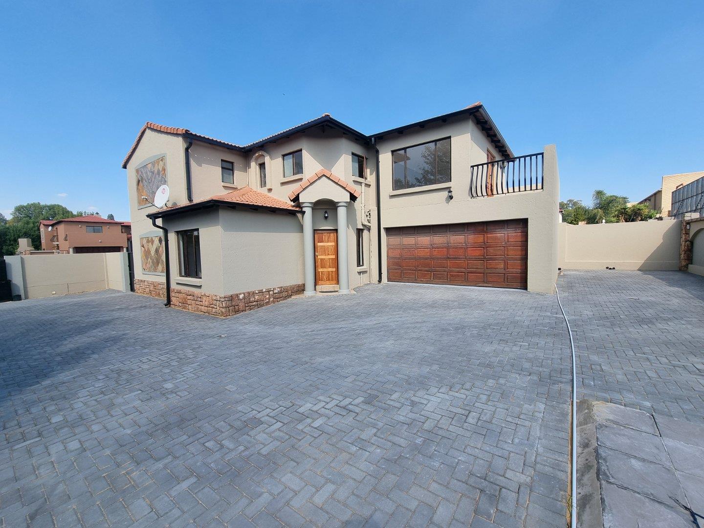 Emfuleni Golf Estate Property Property and houses for sale in