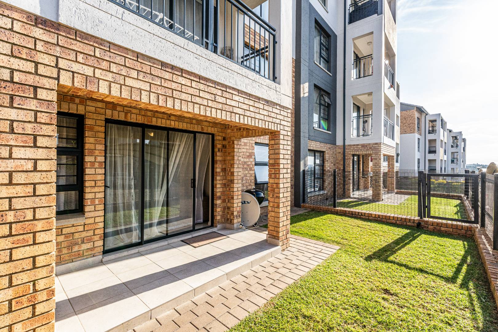 2 Bedroom Apartment / flat for sale in Amberfield 245 The Madsion