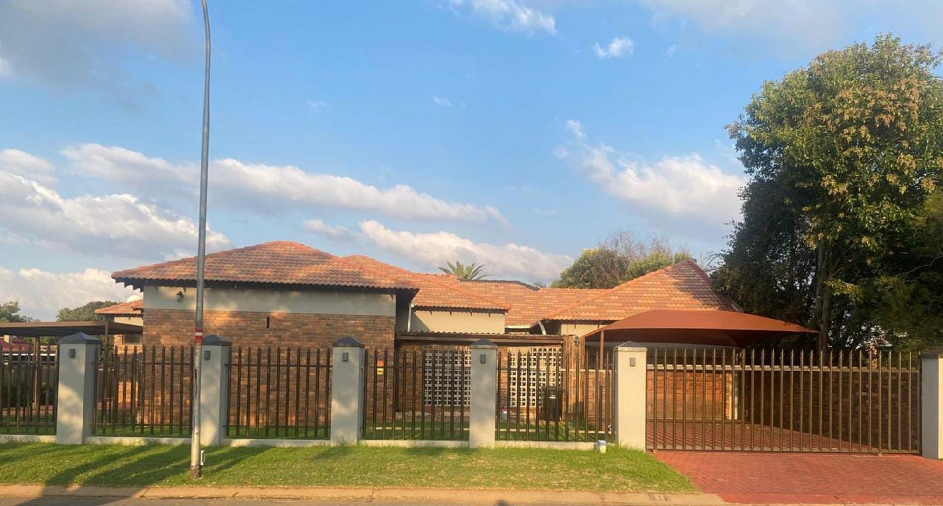 4 Bedroom House for sale in Petersfield P24114295576