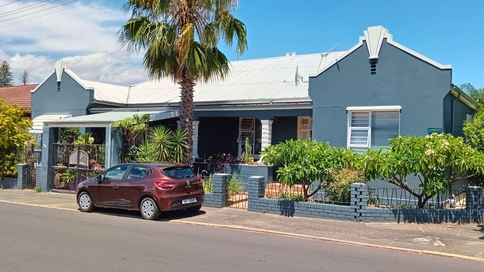 6 Bedroom House for sale in Paarl Central 2123 Dorp Street P24114295770