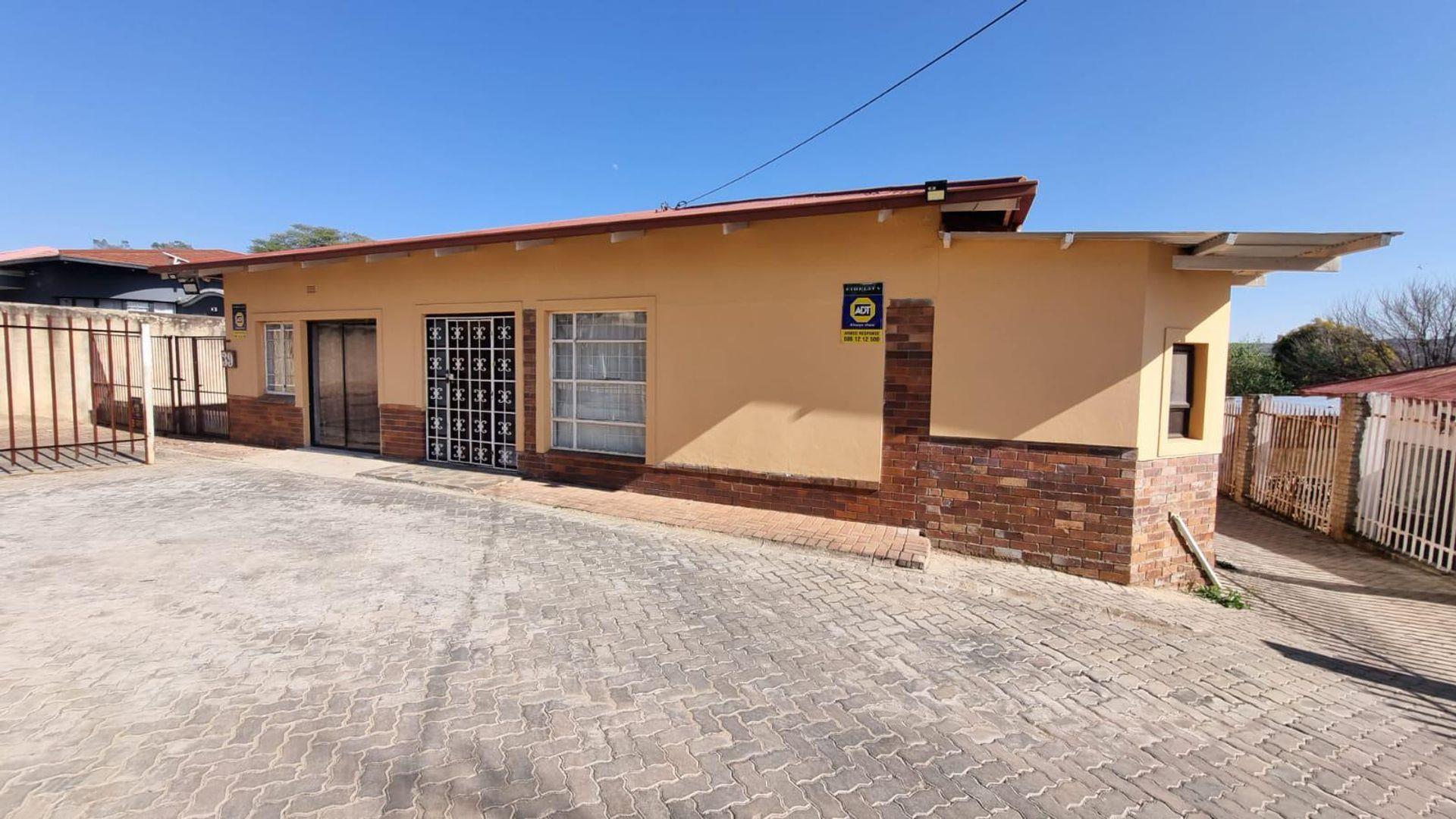 6 Bedroom House for sale in Proclamation Hill P24112769507